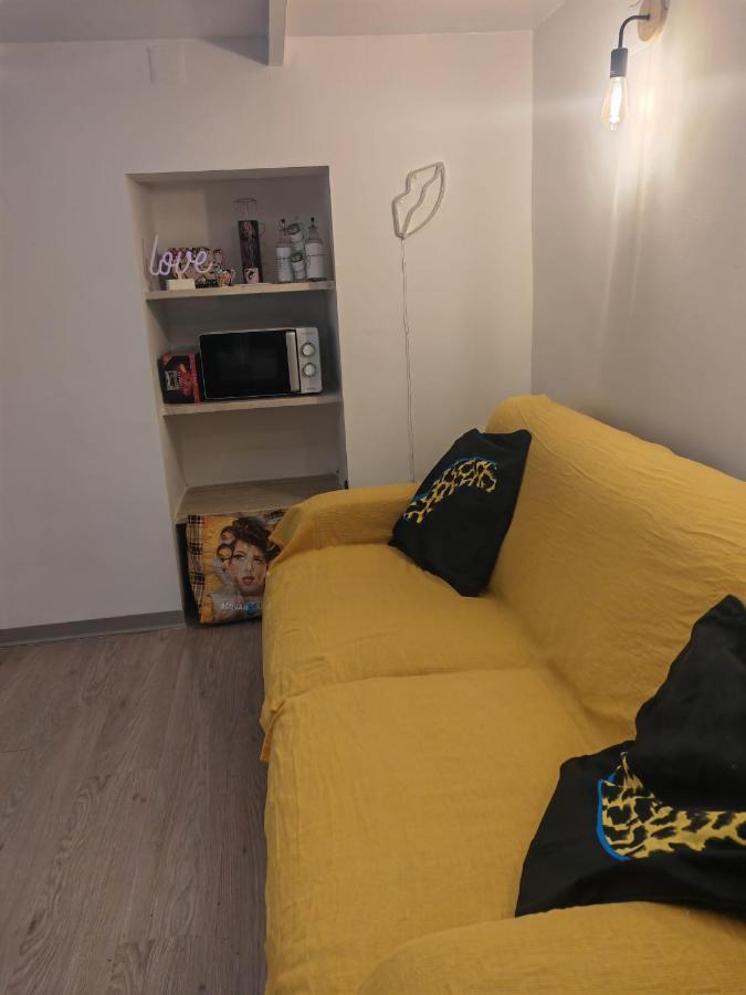 Mini Loft In Centro Apartment Bari Bagian luar foto
