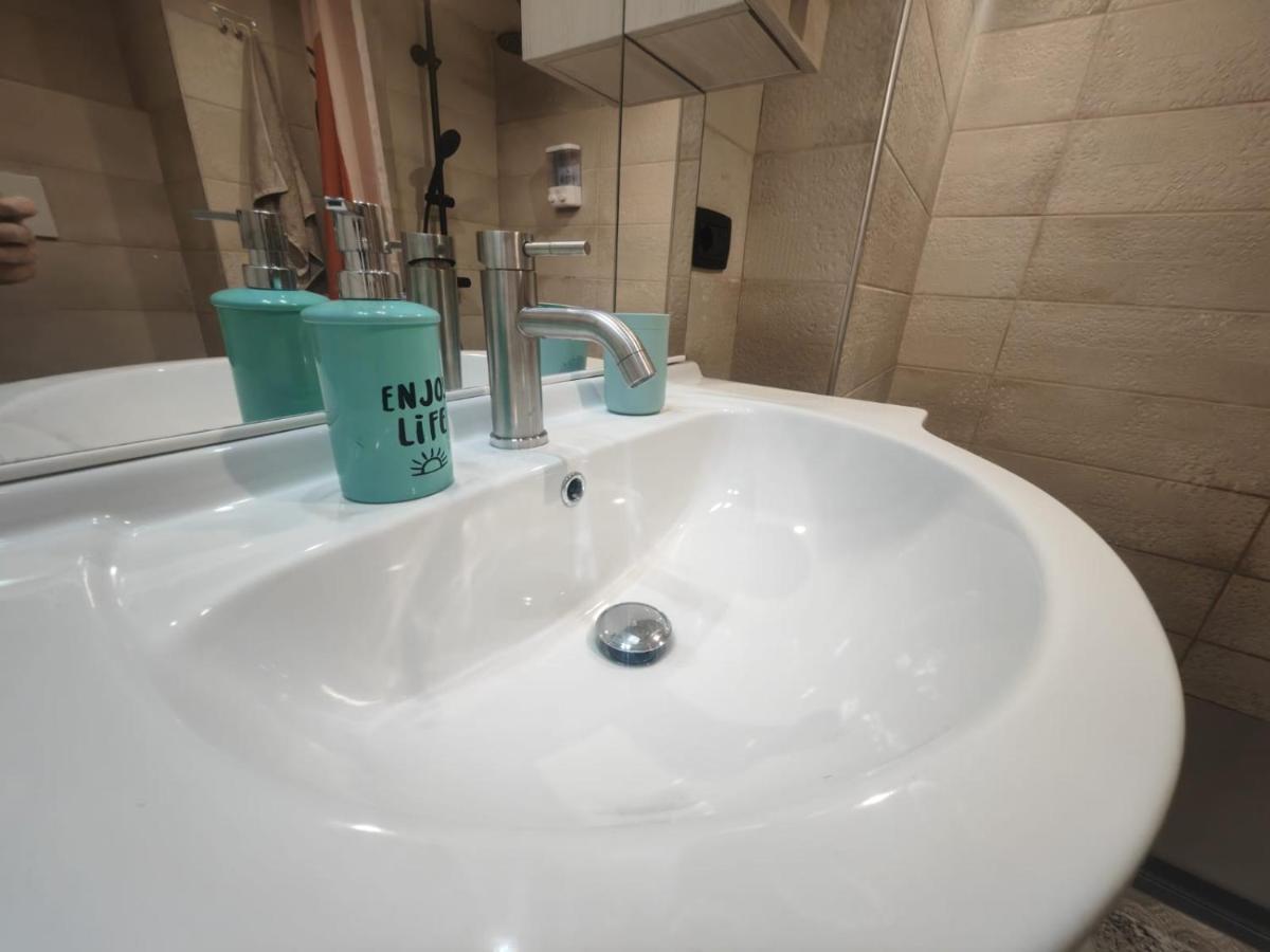 Mini Loft In Centro Apartment Bari Bagian luar foto