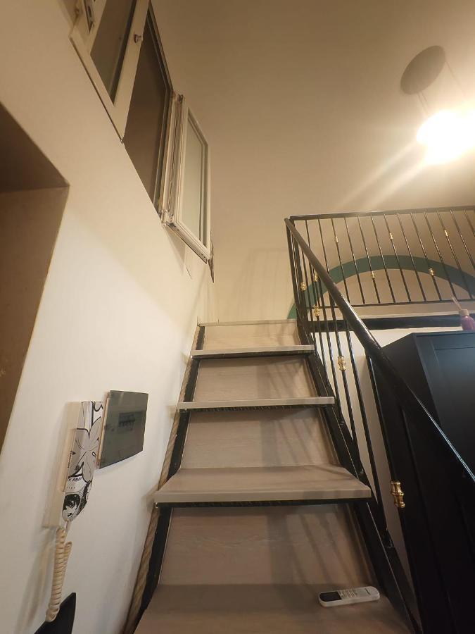 Mini Loft In Centro Apartment Bari Bagian luar foto