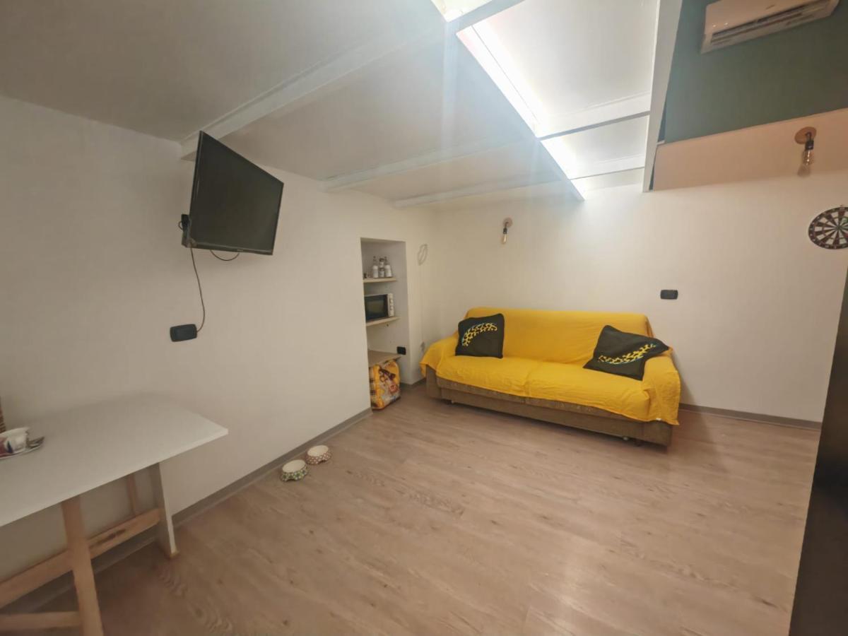 Mini Loft In Centro Apartment Bari Bagian luar foto